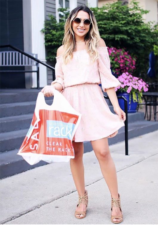 5 More Things To Do In NOLA Girl Shopping With Bags