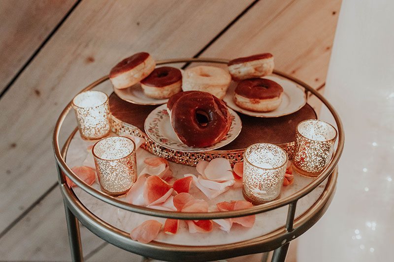Enchanted_Forrest_Wedding-donuts_with_flower_pedals