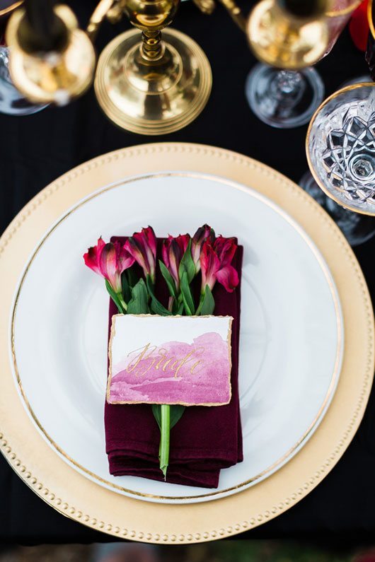 Mastrangelo Table With Flowers