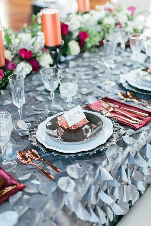 Chic And Modern Set Table With Rose Gold Candles