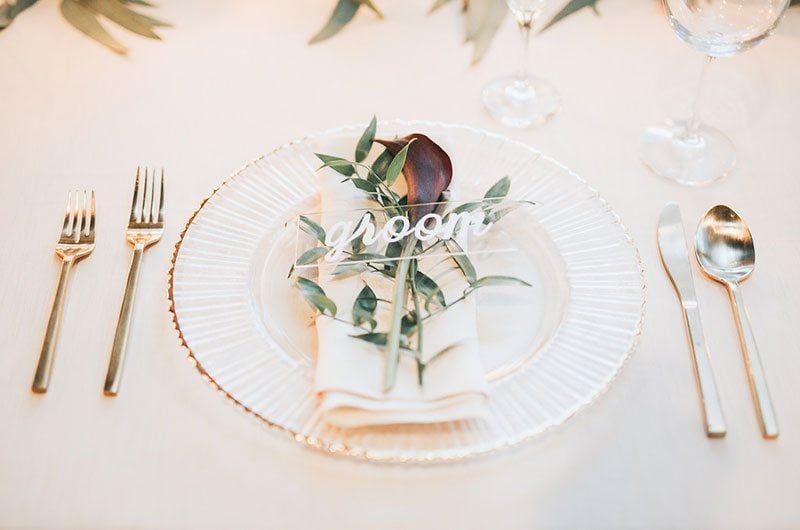 Hotel Groom Plate