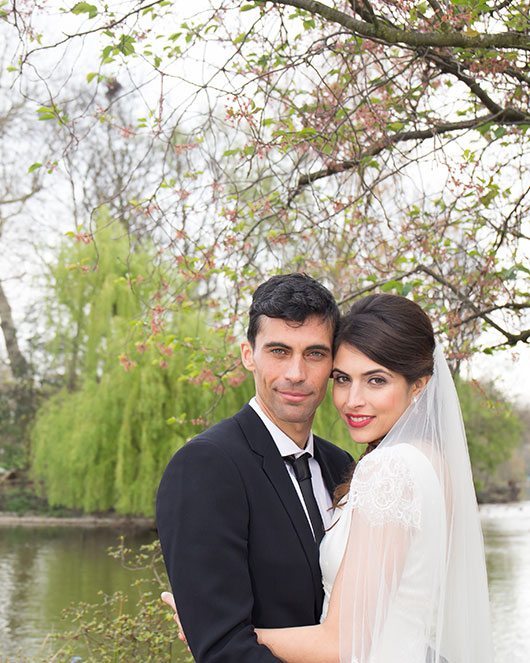 London Bride And Groom By Water
