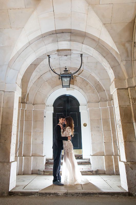 London Bride And Groom Kissing