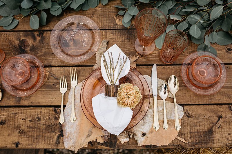 Timeless Territory Set Wooden Table