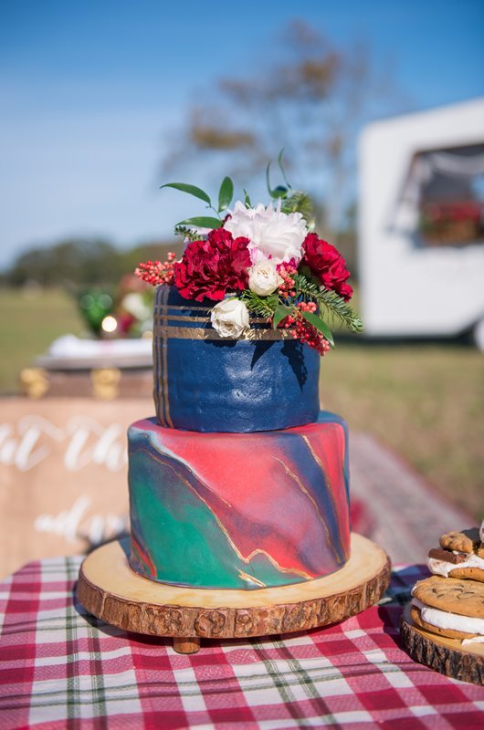 Charleston Christmas Wedding Cake