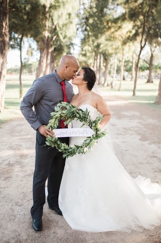 Christmas Wedding In Hawaii Bride And Groom Happily Ever After