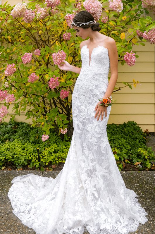 Art Deco Inspired Wedding Look Full Gown