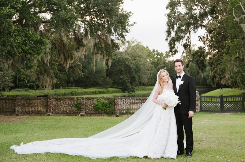 EXCLUSIVE LOOK AT TARA LIPINSKIS Bride And Groom