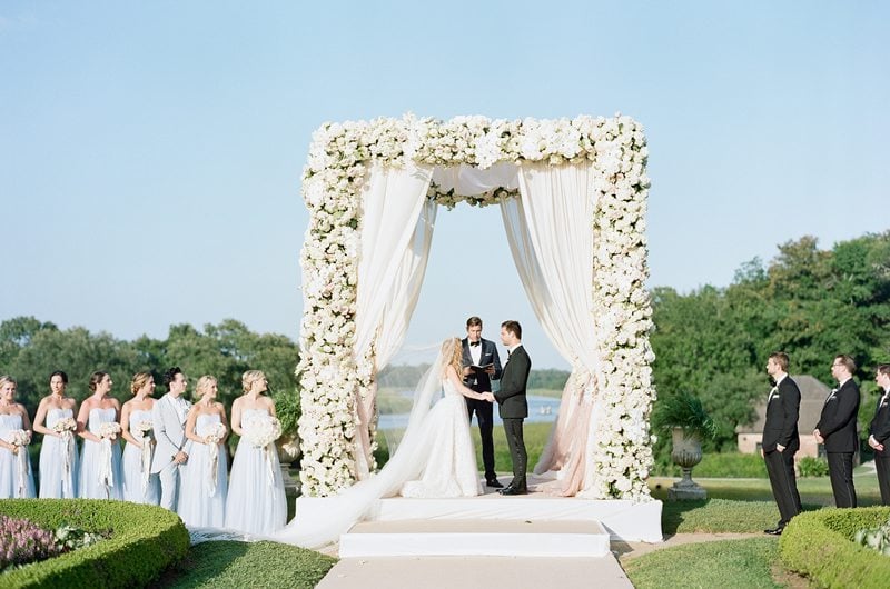 EXCLUSIVE LOOK AT TARA LIPINSKIS Ceremony