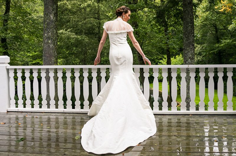 Classic Trumpet Silhouette Wedding Dress Feature Image