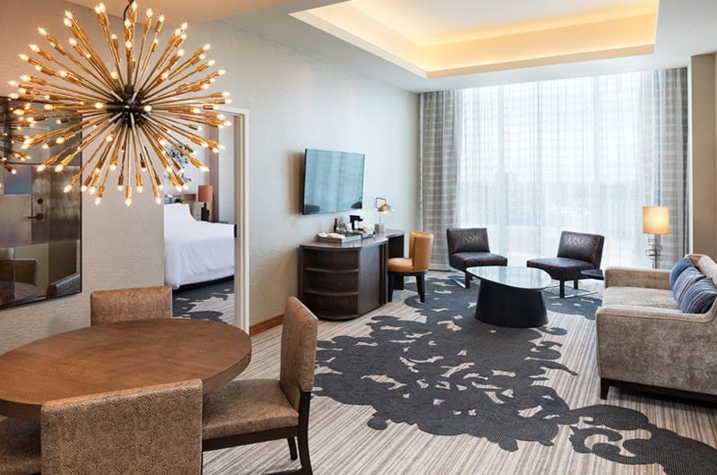 Celebrate The Royal Wedding At The Westin Nashville King Suite