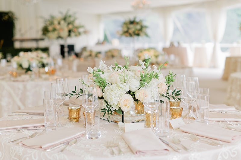 Mattie Ben Rw Reception Round Table Flowers