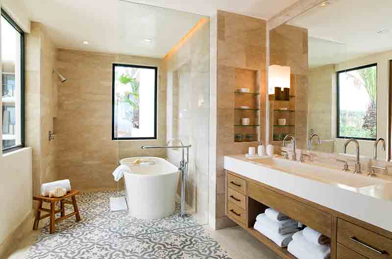 Chileno Bay Master Bath