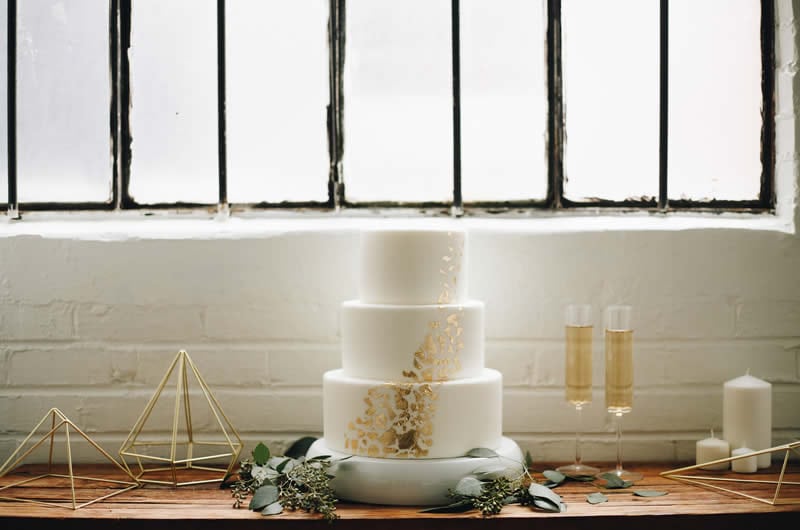 Minimalist Style Wedding Inspiration Cake