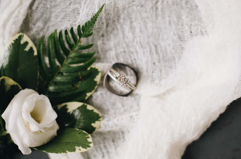 Minimalist Style Wedding Inspiration Rings