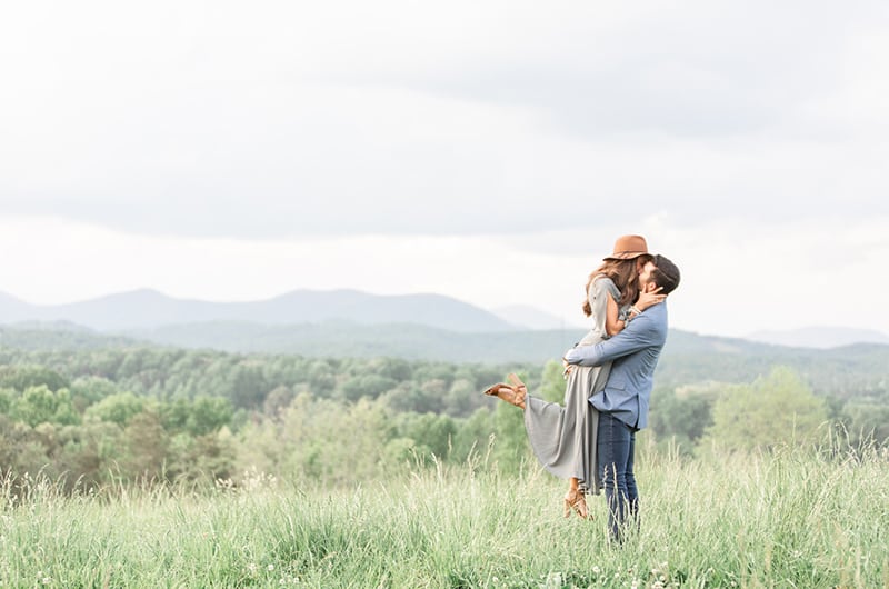 McCall And Donahoo Lift Kiss2