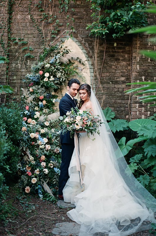 New Orleans Wedding Inspo Couple 