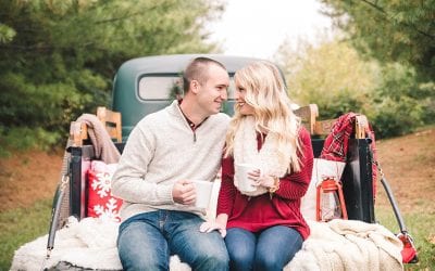 Cozy Holiday Engagement Inspiration