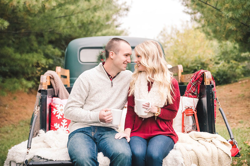 Cozy Holiday Engagement Inspiration Couple 5