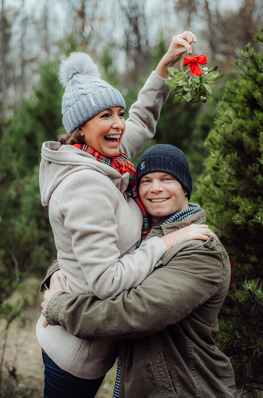 Home For The Holidays Mistletoe