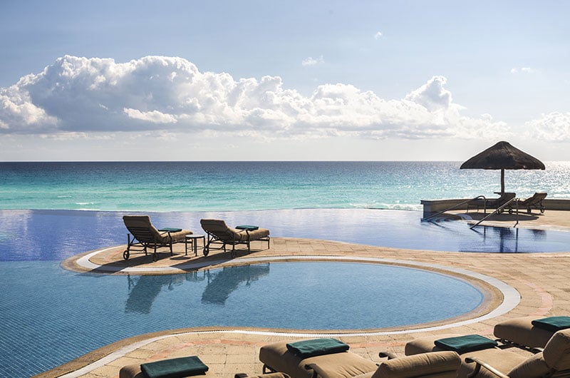 JW Marriott Delivers Five Star Experiences Cancun Mexico Infinity Pool