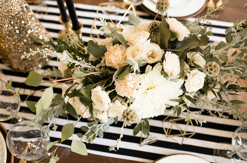 Modern Christmas Wedding Inspiration Flowers