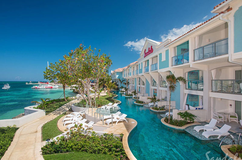 Sandals All Inclusive Turns Chic Luxury In Montego Bay Jamaica Pool