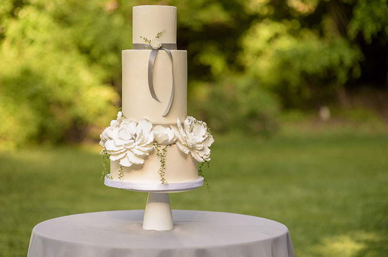 Chic Garden Wedding Inspiration Cake