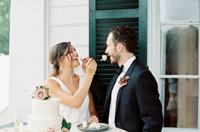 Relaxed Yet Refined Southern Wedding Inspiration Eating Cake