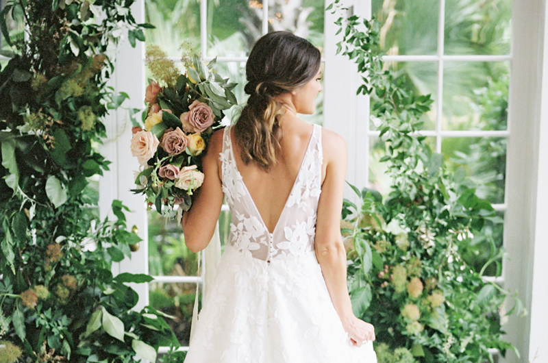 Relaxed Yet Refined Southern Wedding Inspiration Feature Image