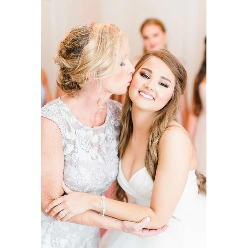 bride mom