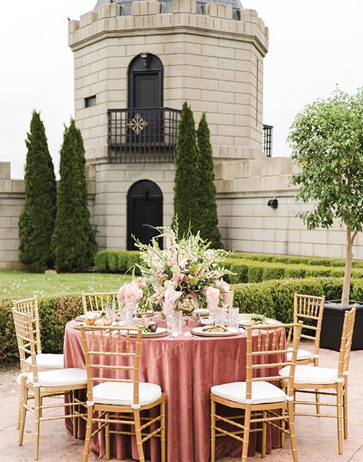 Dream Wedding Inspiration at Kentucky Castle in Versailles, Kentucky