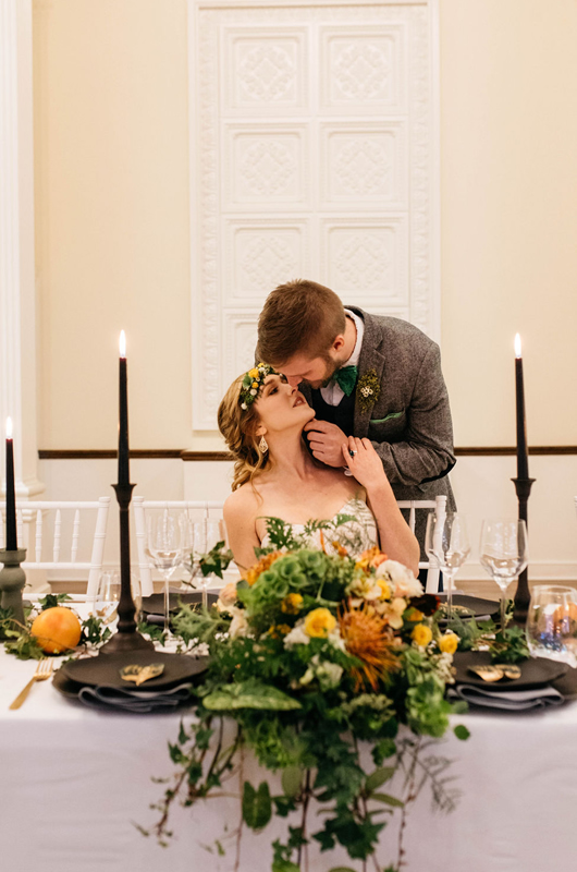 St Patricks Day Wedding Inspiration Kiss