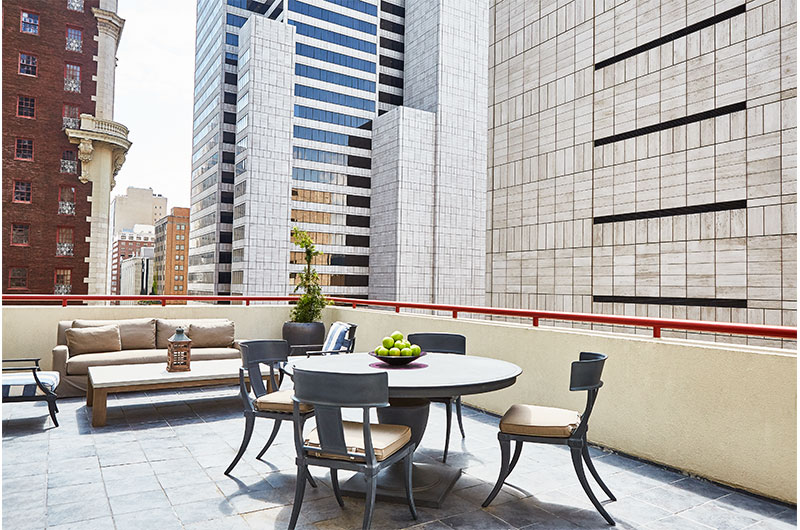 Adolphus Hotel HM Patio