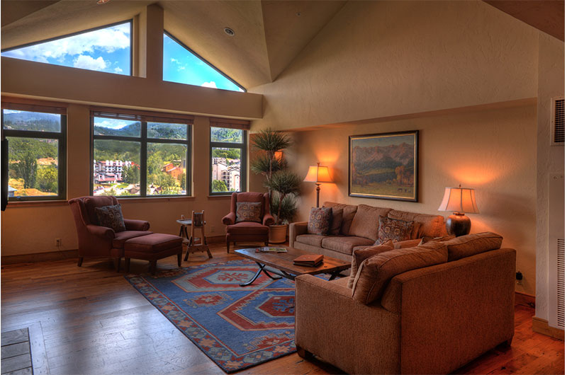 Steamboat Grand Sitting Area With Window