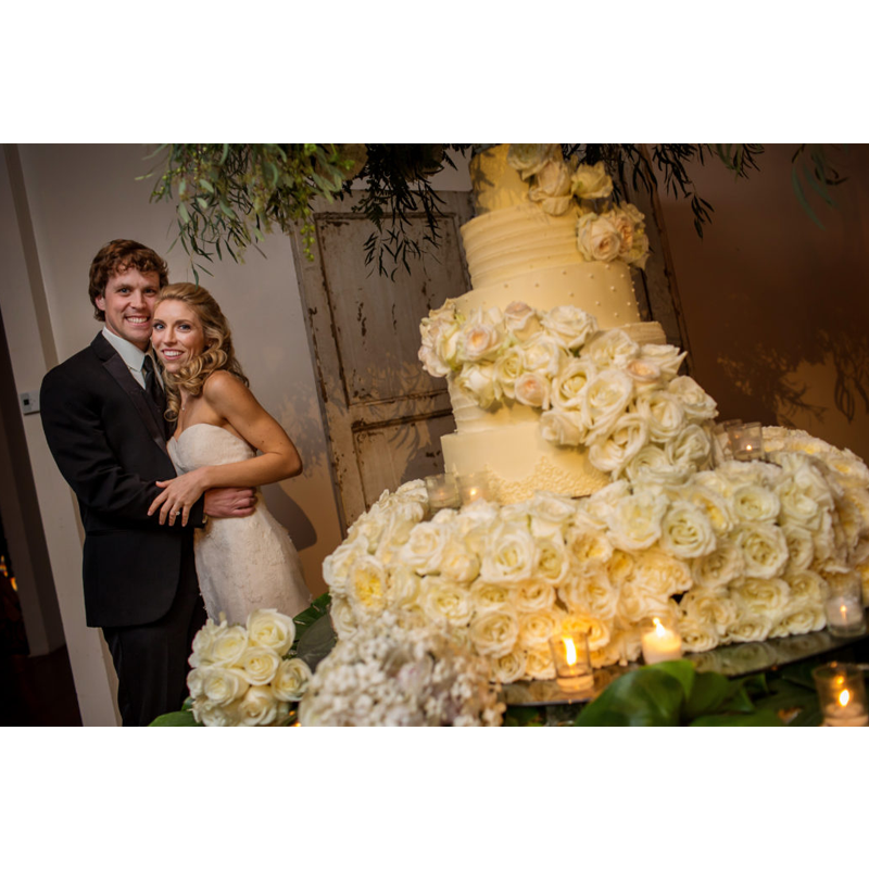 Fresh Cut Catering and Floral Wedding Cake and Couple Southern Bride