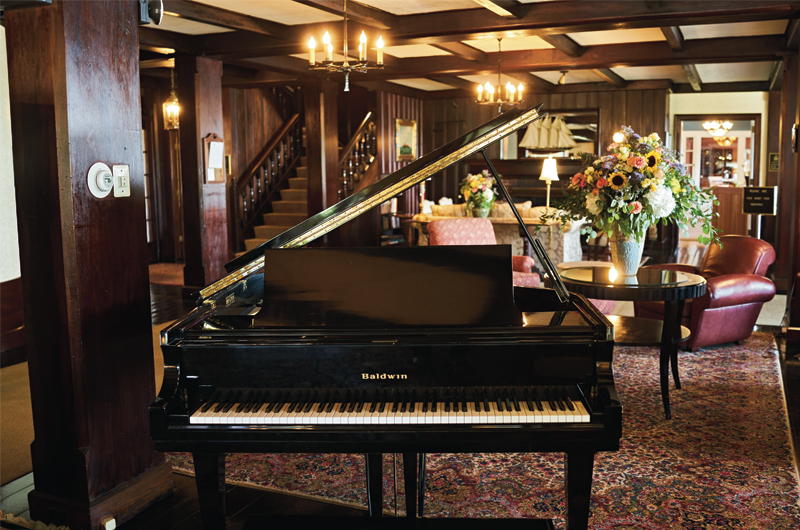 Black Point Inn Lobby