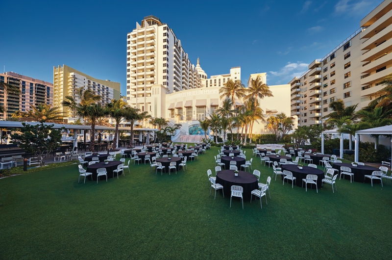 Loews Miami Americana Lawn