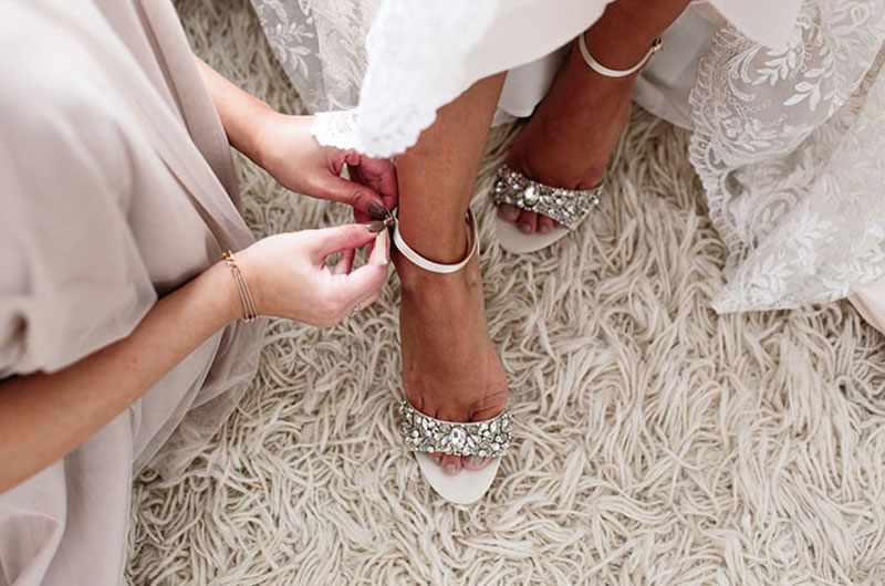 7 Tips For Picking Wedding Shoes Legra And Tyro Shoe Real Wedding Shoe Pic