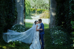 Sandy Jane Oliveira Leal + Marcelo Ferreira De Oliveira Sam Sacramento Kissing And Greenery