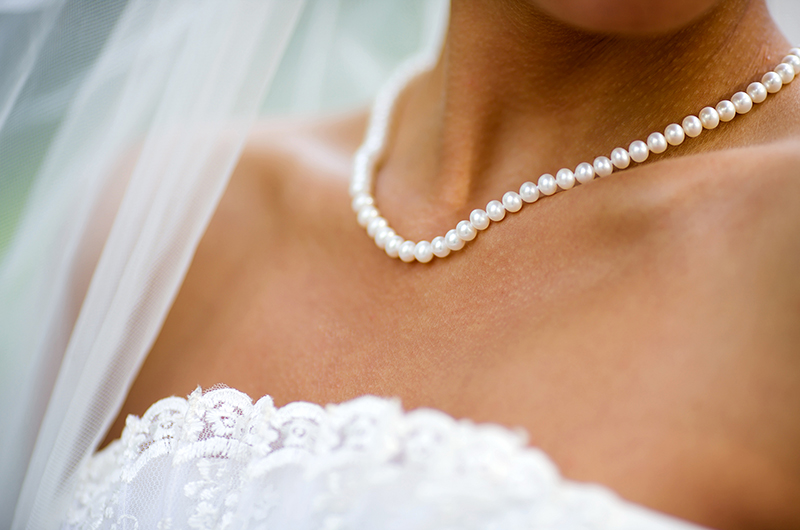 Sissy's Log Cabin How To Wear Pearls From Every Day To Wedding Day Pearl Necklace