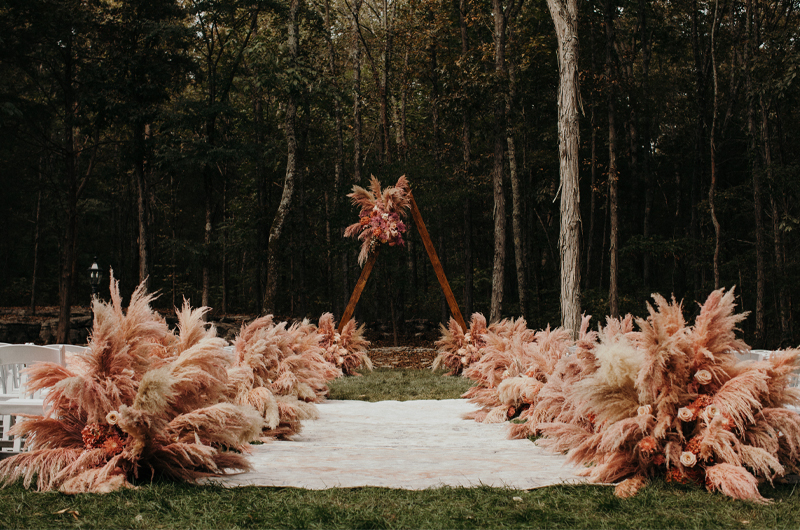 Country Singer Tyler Rich And Actress Sabina Gadecki Graces The Cover Of The Winter Spring 2020 Issue Wedding Setup Aisle