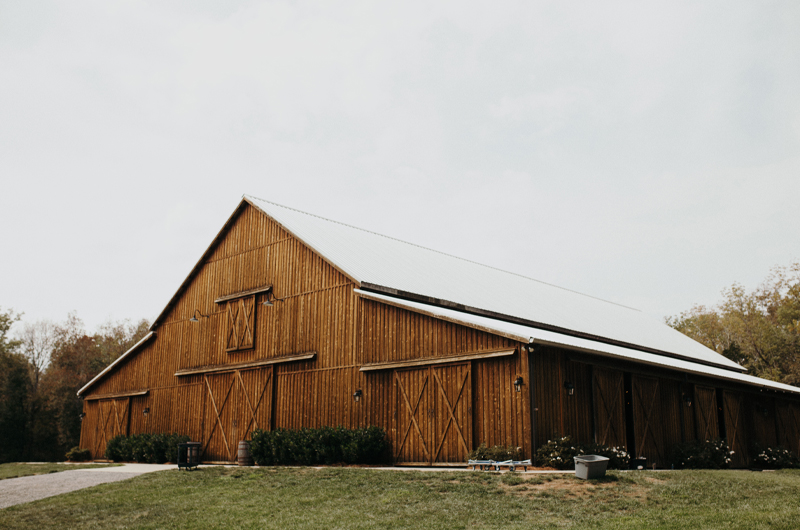 Country Singer Tyler Rich And Actress Sabina Gadecki Graces The Cover Of The Winter Spring 2020 Issue Wedding Venue