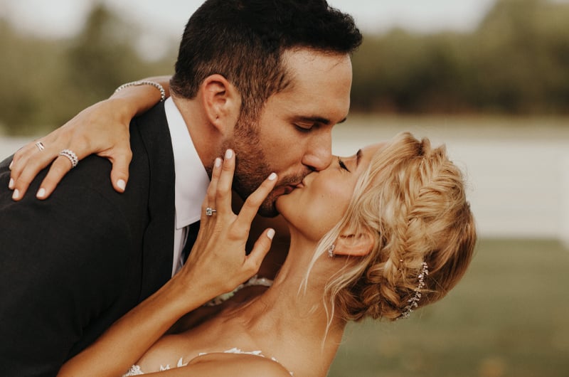 Winter Spring 2020 Cover Couple Tyler Rich & Sabina Gadecki Tie The Knot At Saddle Woods Farm Close Up Kissing