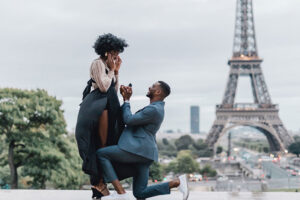A Perfect Paris Proposal Guy Proposing