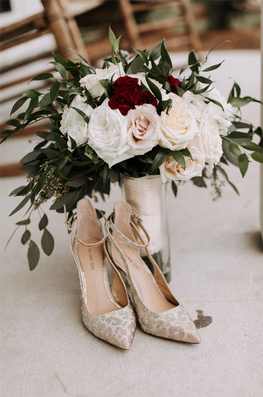A Rustic And Elegant Barn Wedding In Bayou Country Heels With Wedding Bouquet A Rustic And Elegant Barn Wedding In Bayou Country Heels With Wedding Bouquet