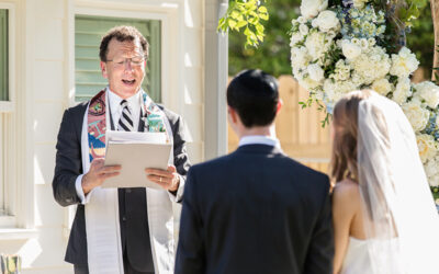Rabbi Marries Memphis Couple He’s Known for Years in a Reimagined Outdoor Ceremony