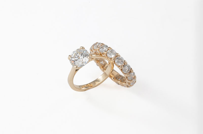 Sissys Log Cabin Hosts First Ever Bridal Season Spectacular Gold Set Sissys Log Cabin Hosts First Ever Bridal Season Spectacular Gold Set
