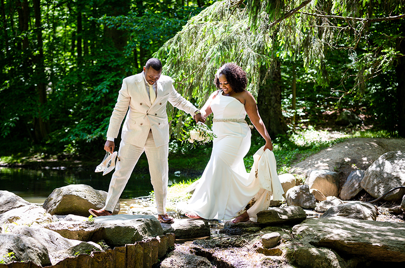 Indiana Couple Weds Intimate Garden Ceremony Kumalos Victoire And Matthew On Rocks Indiana Couple Weds Intimate Garden Ceremony Kumalos Victoire And Matthew On Rocks