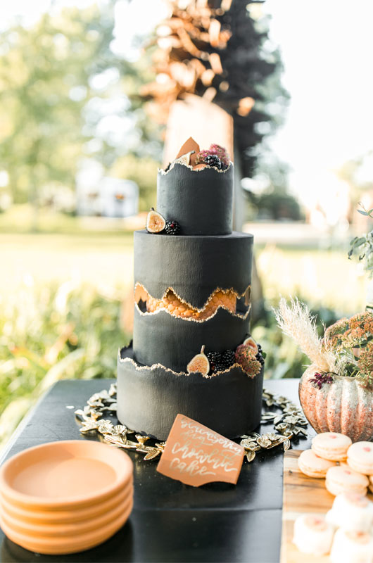 Memphis Metal Museum Styled Wedding Features Fall Boho Vibes Wedding Cake Display